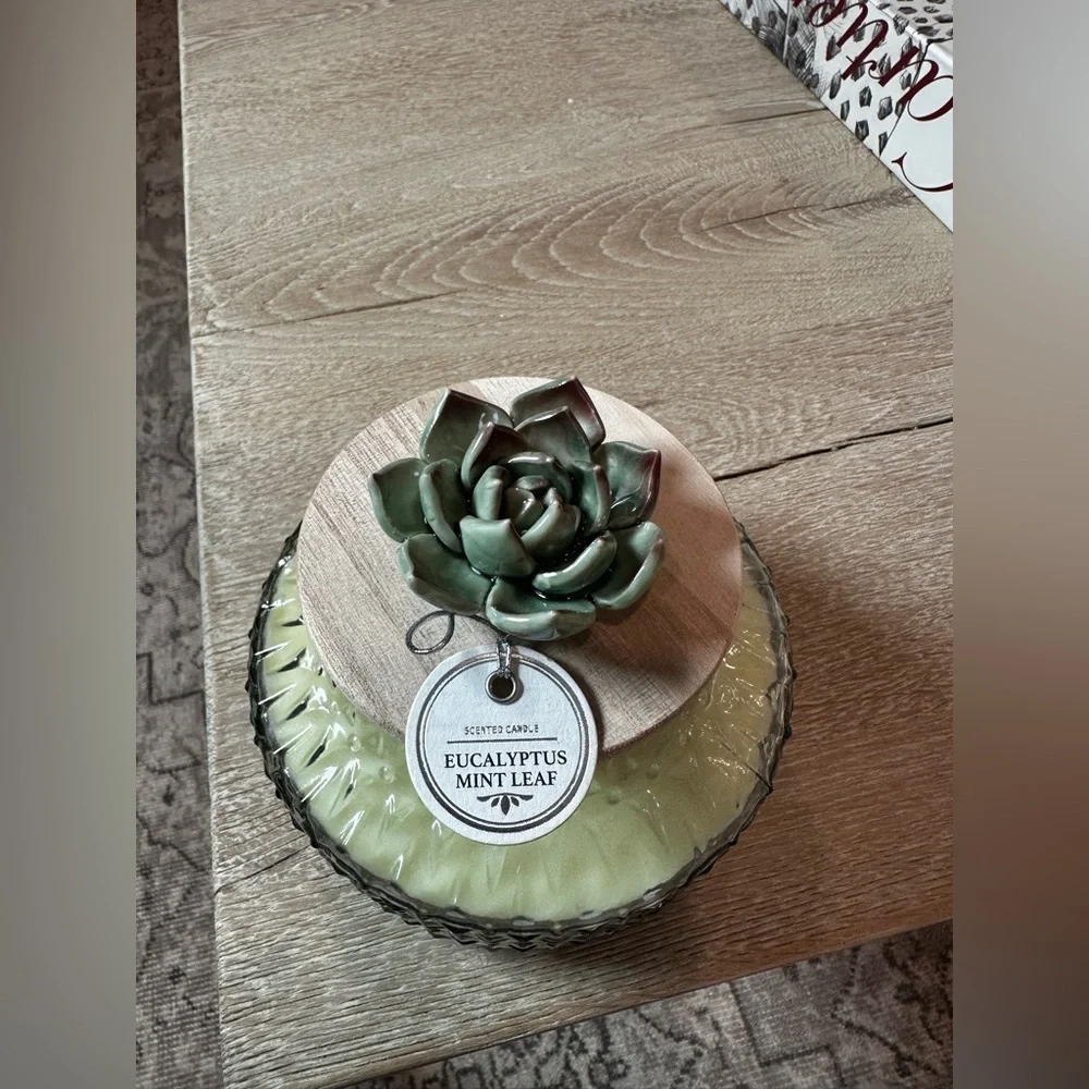Eucalyptus Mint Leaf Succulent Candle